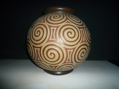 Vase boule décor oriental<br/>H: 35cm - Valeur 4000